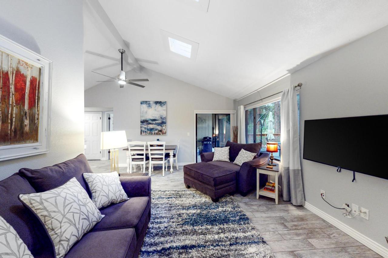 Cozy Mountain Townhome フラッグスタッフ エクステリア 写真