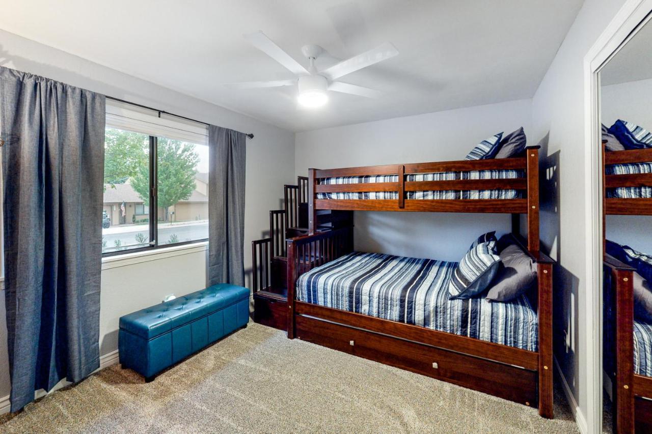 Cozy Mountain Townhome フラッグスタッフ エクステリア 写真